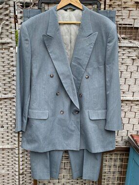 Vintage Eagle Clothing Light Blue Gray Double Breasted Peak Lapel Two Piece Suit